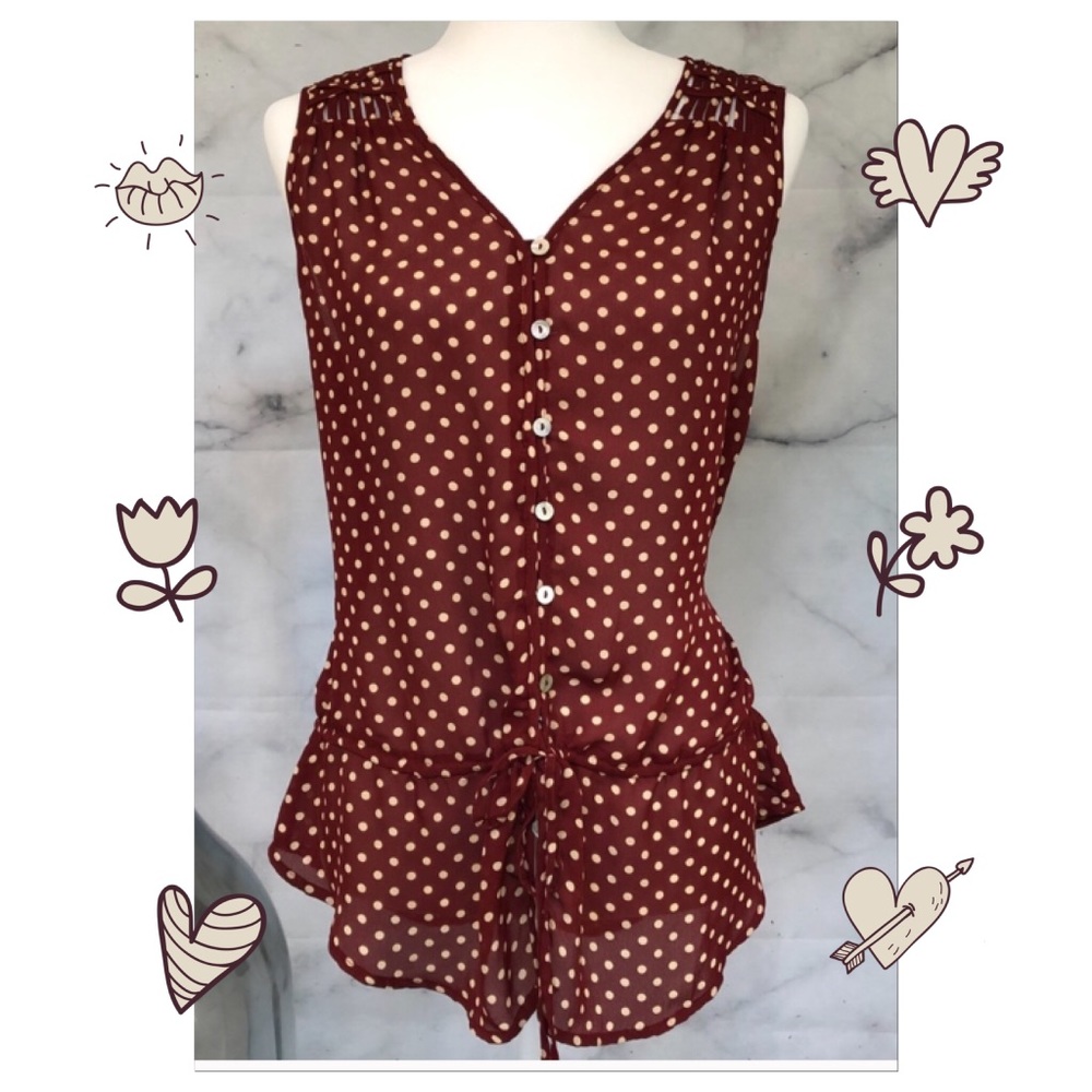 Amazing Daniel Rainn Maroon Polka Dot Top Buttons
